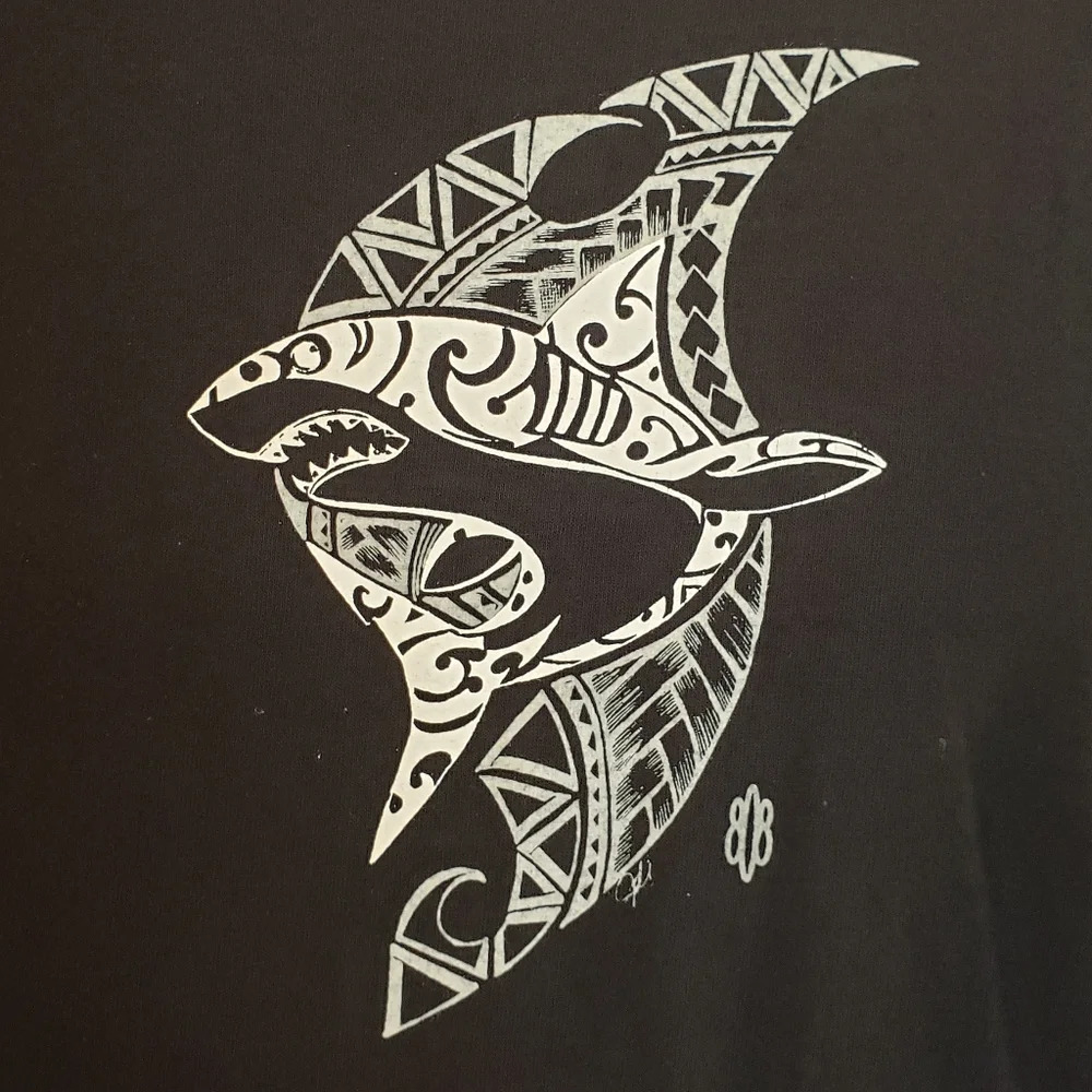 808 Clothing Co. Hawaii Black 100% cotton Shark & waves Graphic Tee Shirt Sz S - Picture 2 of 13